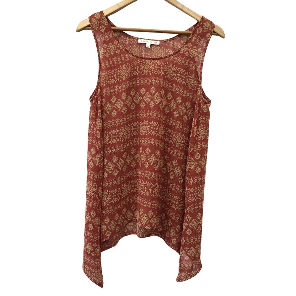 Daniel Rainn Top Womens Medium Red Beige Asymmetrical Hemline